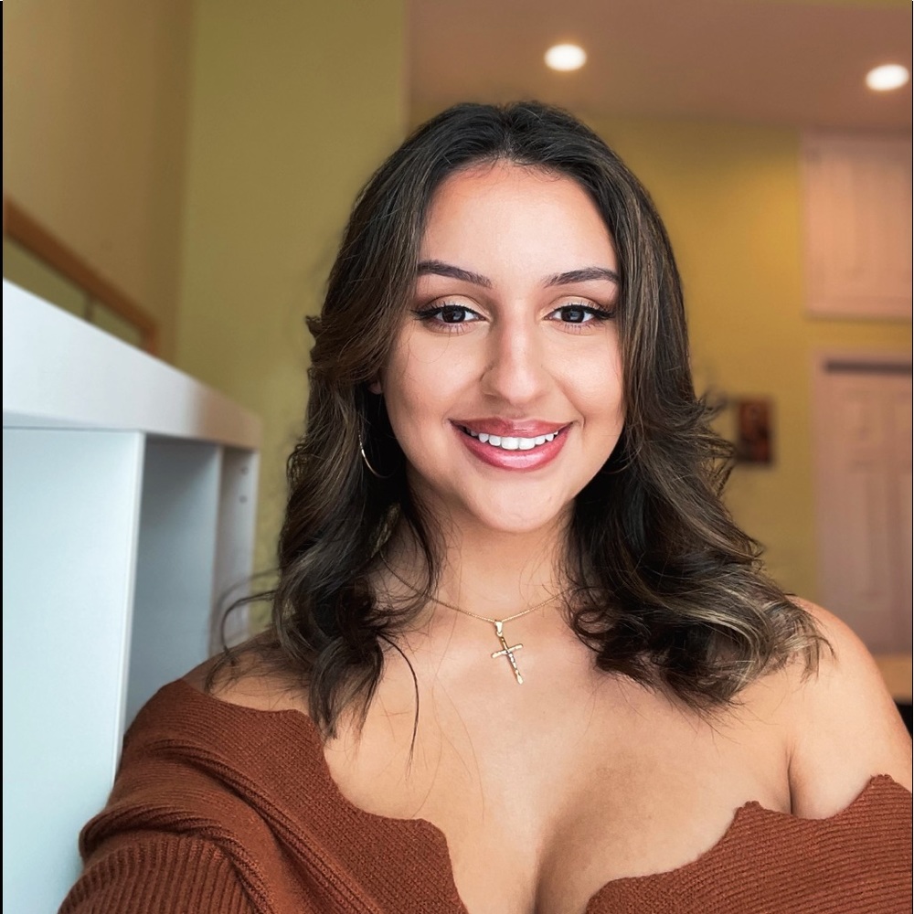 Meet your Posher, Joelle